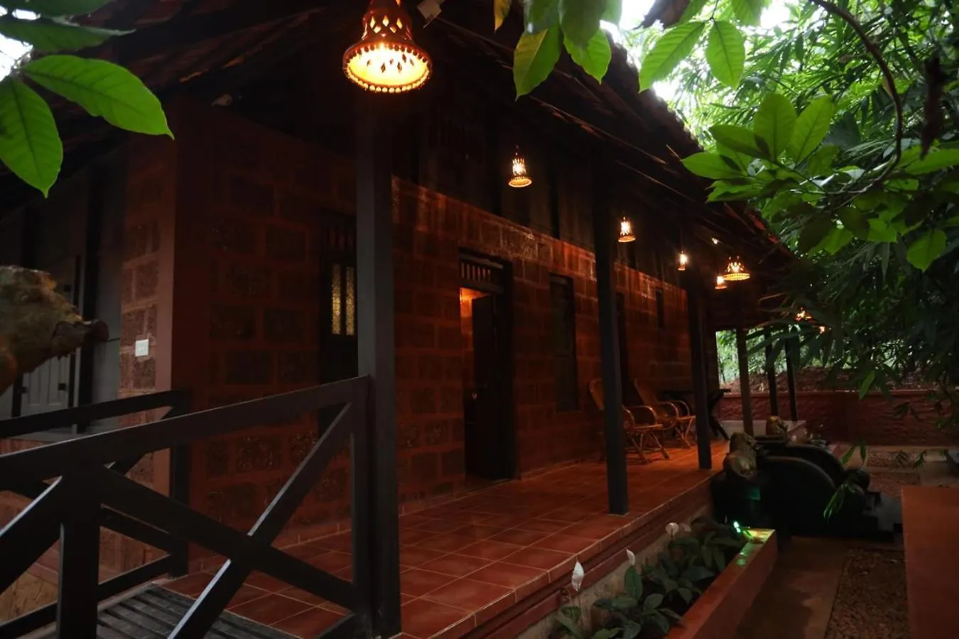 Greens Tree House & Wood House Sultan Bathery Villa